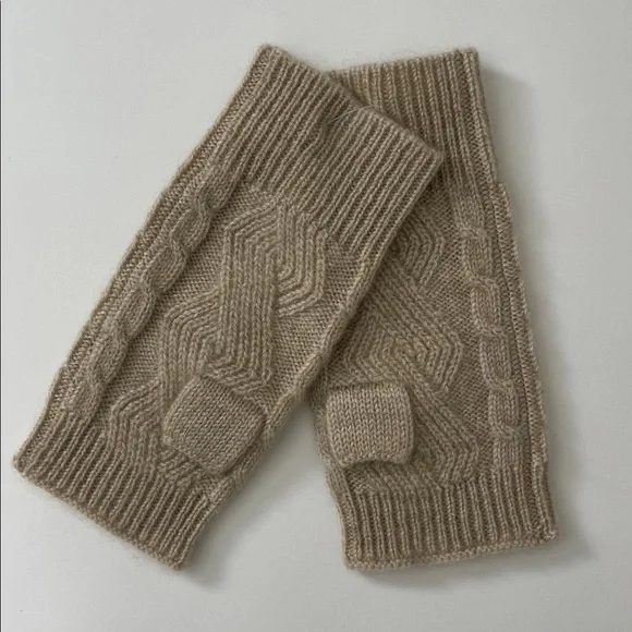 Oats & Rice Knit 100% Cashmere Fingerless Wrist Warmer Gloves - Picture 3 of 10